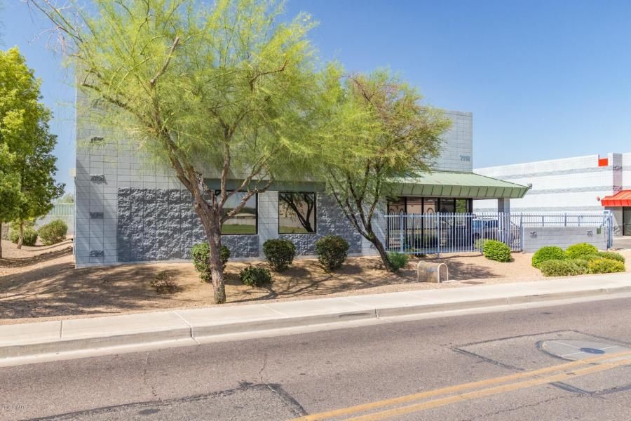 7118 W Frier Dr, Glendale, AZ 85303